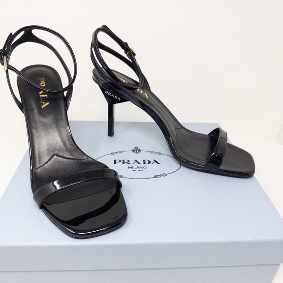 Prada Sandali Ankle Strap Black Patent Leather Stiletto Heels. Size 41 EU - Picture 8 of 8